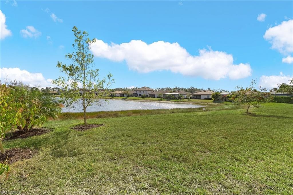 9221 Woodhurst Dr, Naples, FL 34120-40