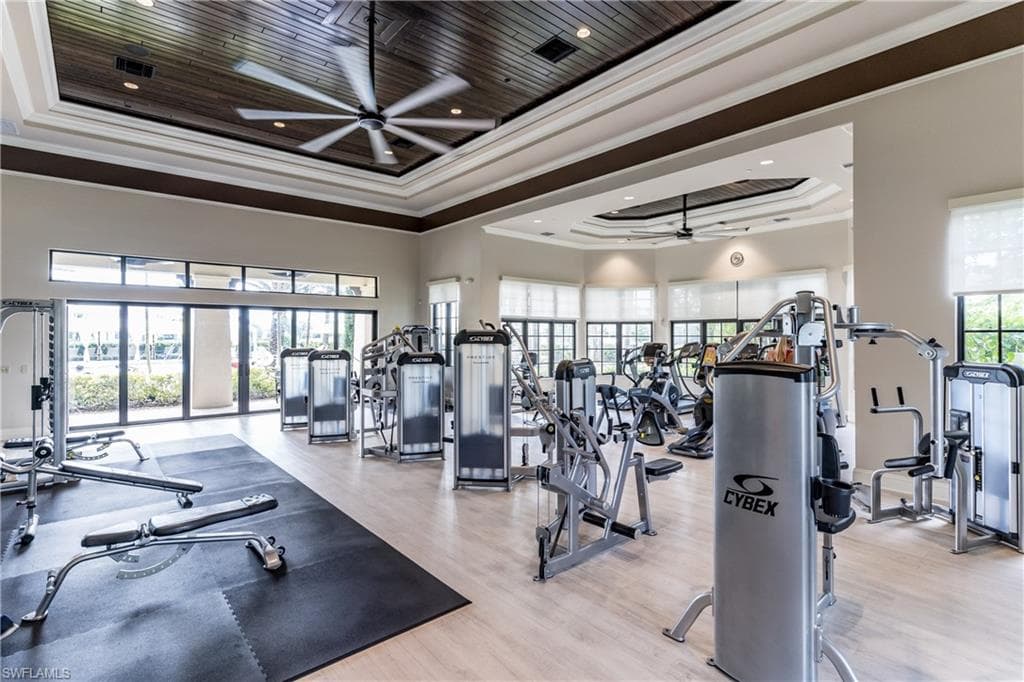 9221 Woodhurst Dr, Naples, FL 34120-50