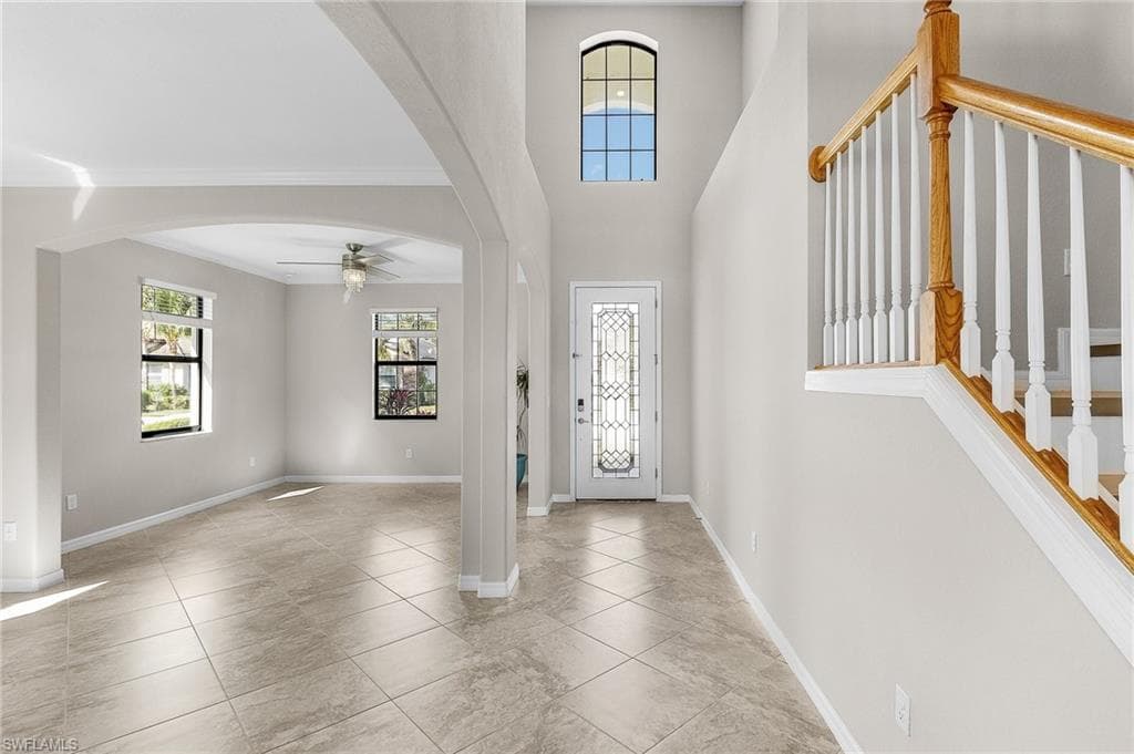 9221 Woodhurst Dr, Naples, FL 34120-5