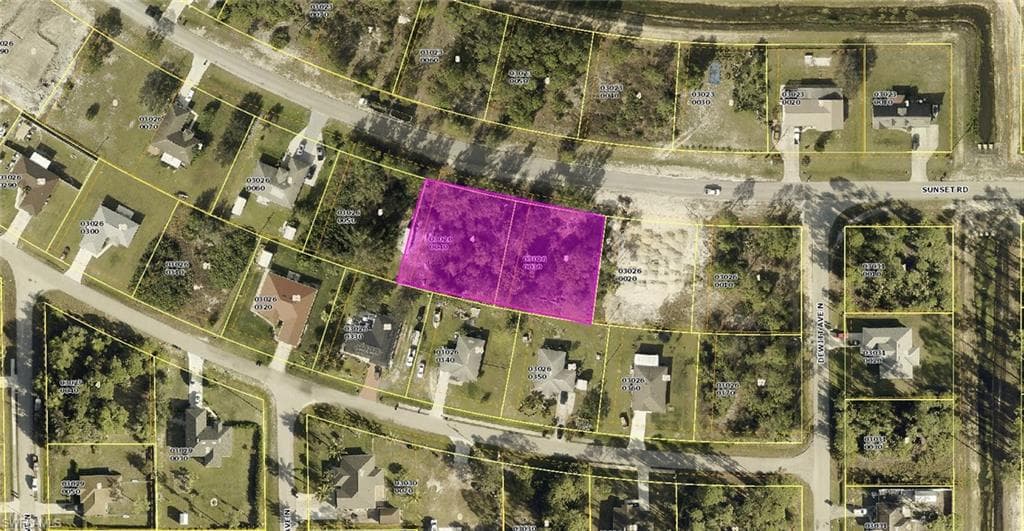 3907 Sunset Rd, Lehigh Acres, FL 33971-3