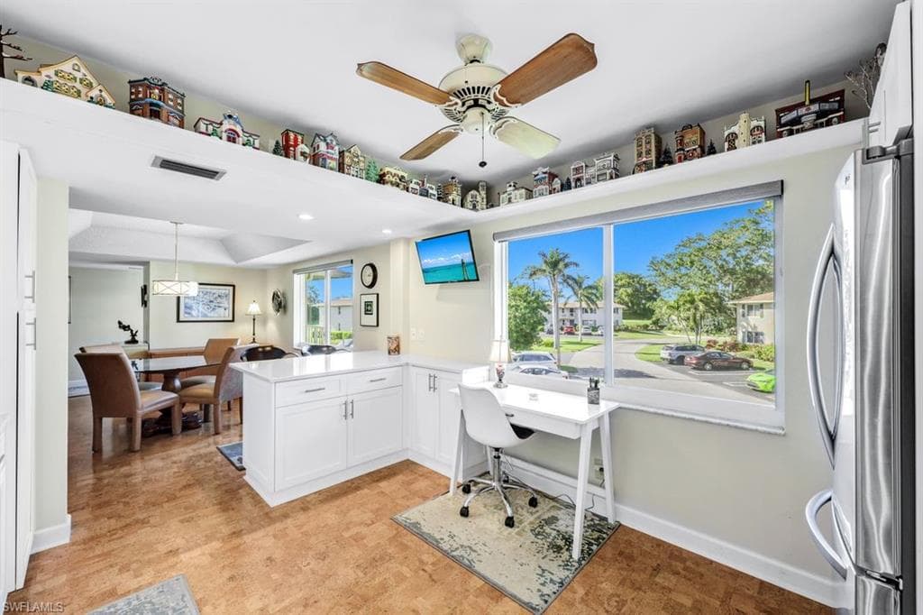 261 Memory Ln 2704, Naples, FL 34112-10