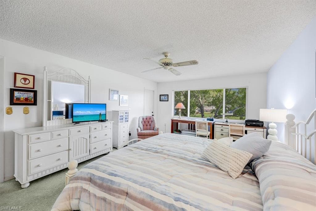261 Memory Ln 2704, Naples, FL 34112-11
