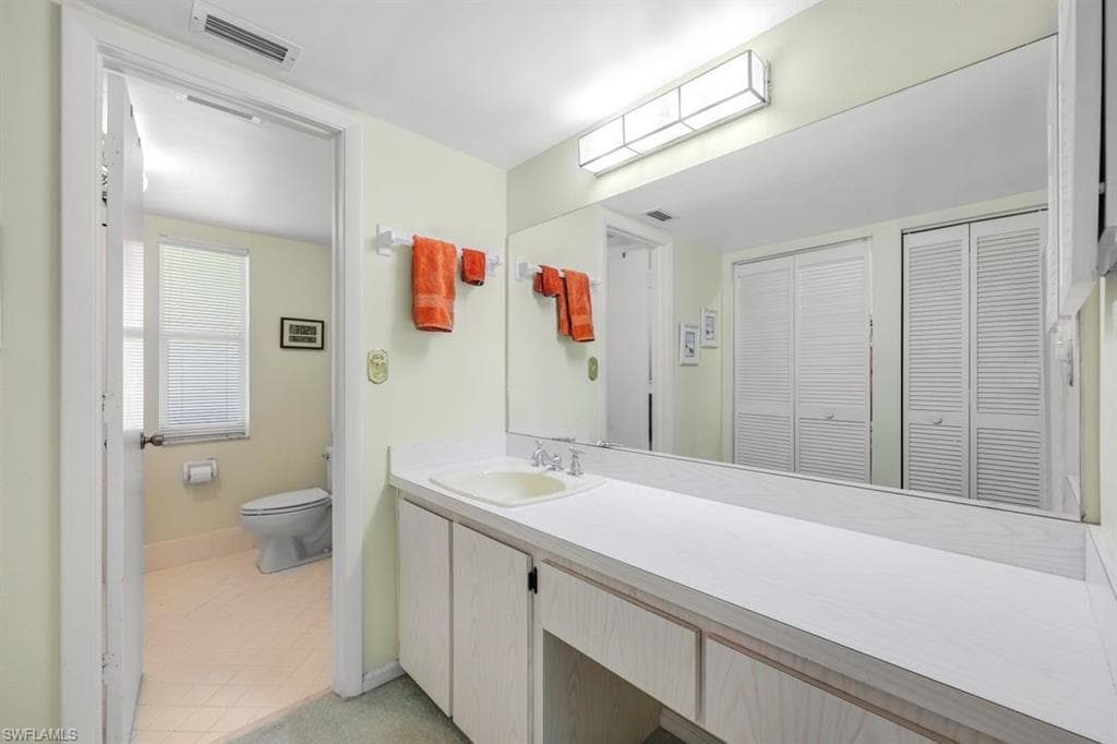 261 Memory Ln 2704, Naples, FL 34112-13