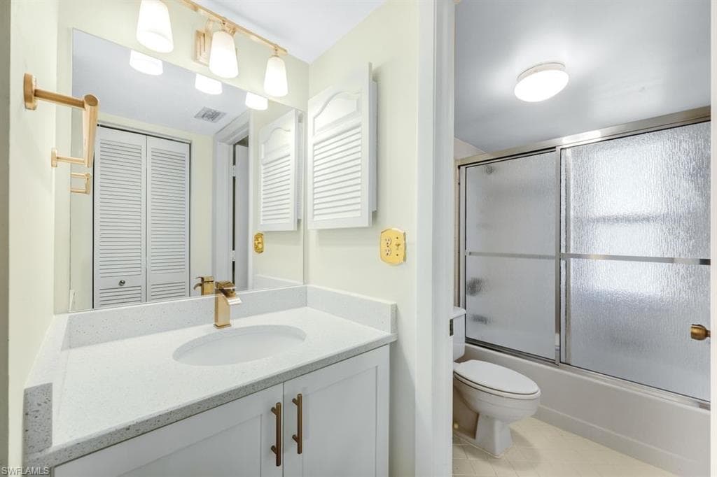261 Memory Ln 2704, Naples, FL 34112-15