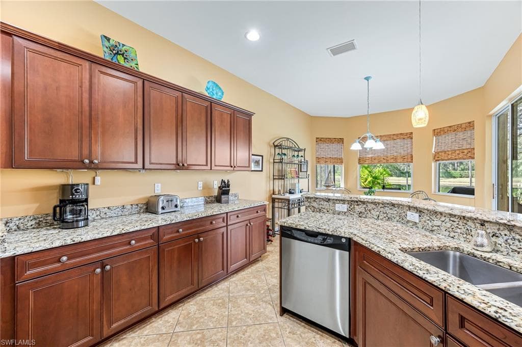 6173 Dogleg Dr, Naples, FL 34113-9