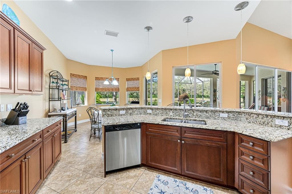 6173 Dogleg Dr, Naples, FL 34113-10