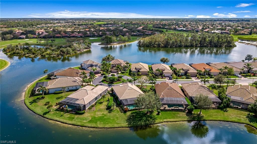 6173 Dogleg Dr, Naples, FL 34113-30