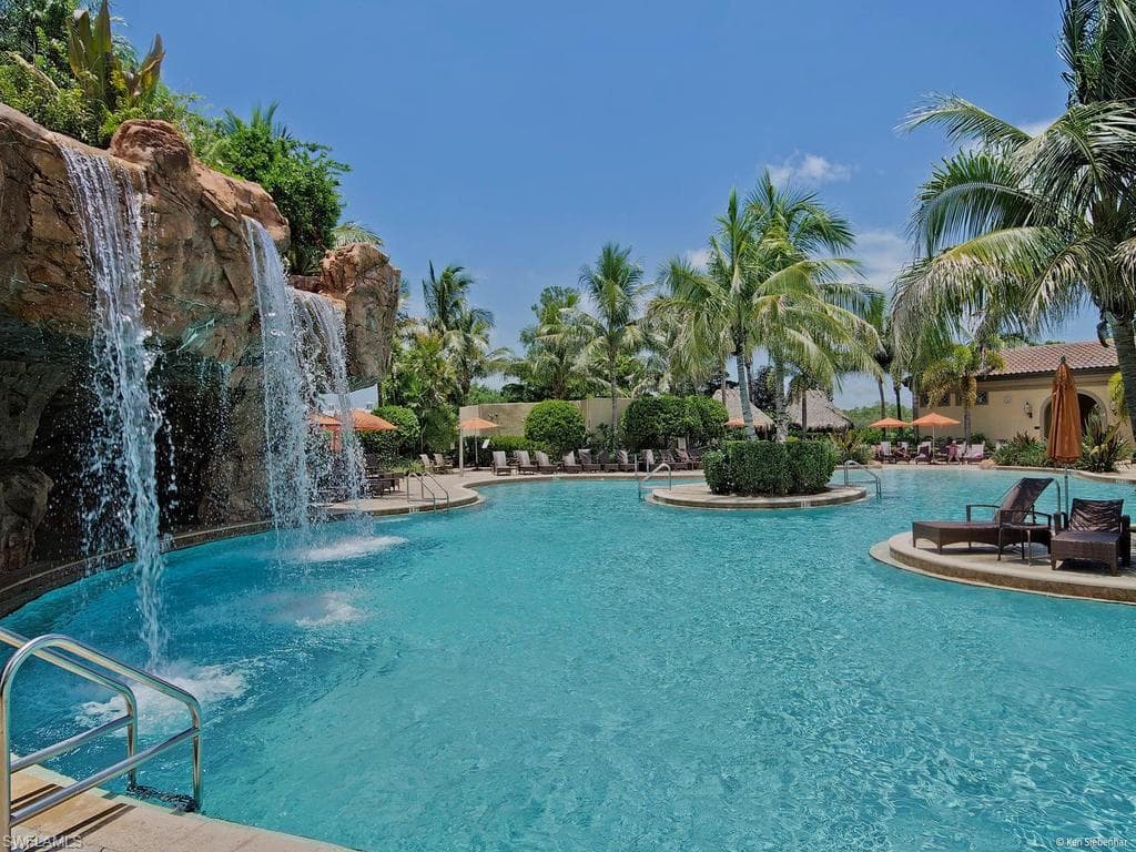 6173 Dogleg Dr, Naples, FL 34113-36