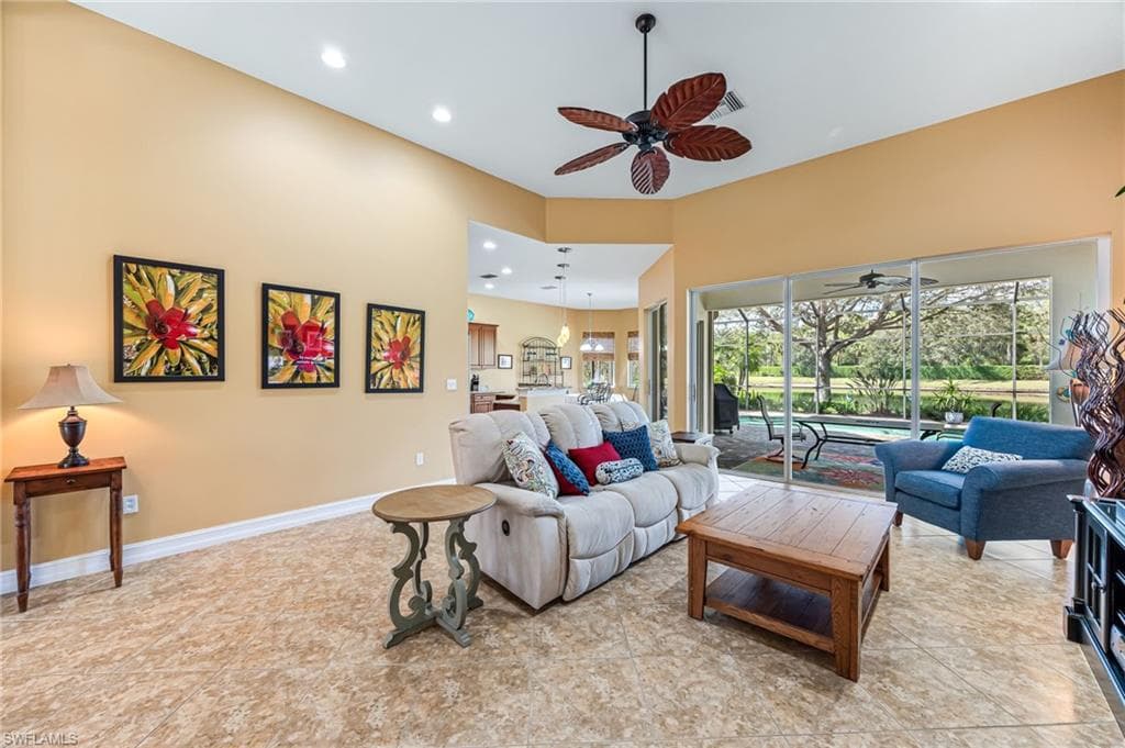 6173 Dogleg Dr, Naples, FL 34113-4
