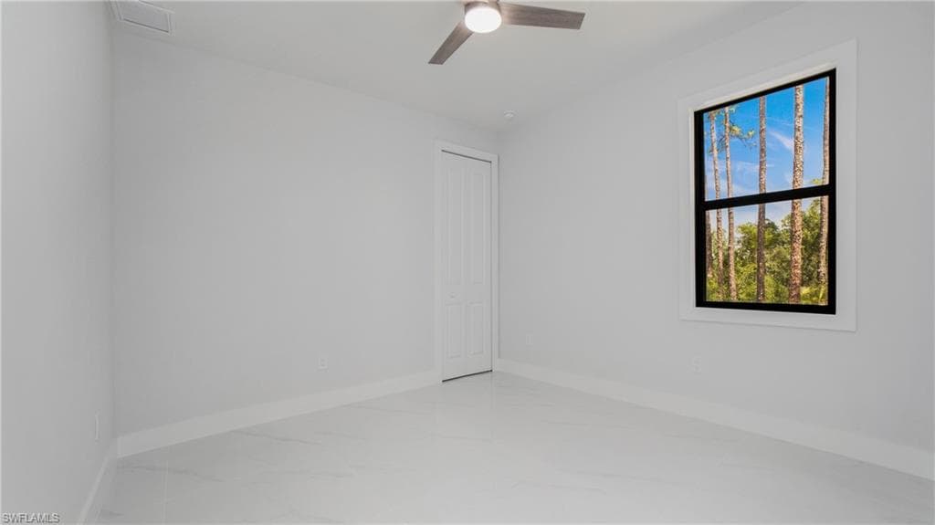 1420 Poinsettia Ave, Lehigh Acres, FL 33972-23