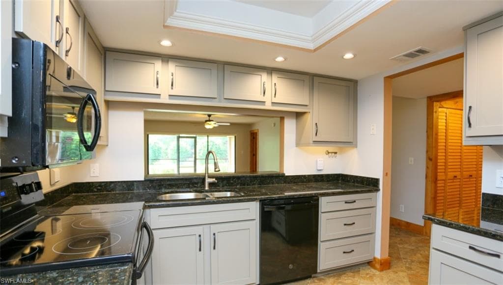 1782 Imperial Golf Course Blvd C-104, Naples, FL 34110-13