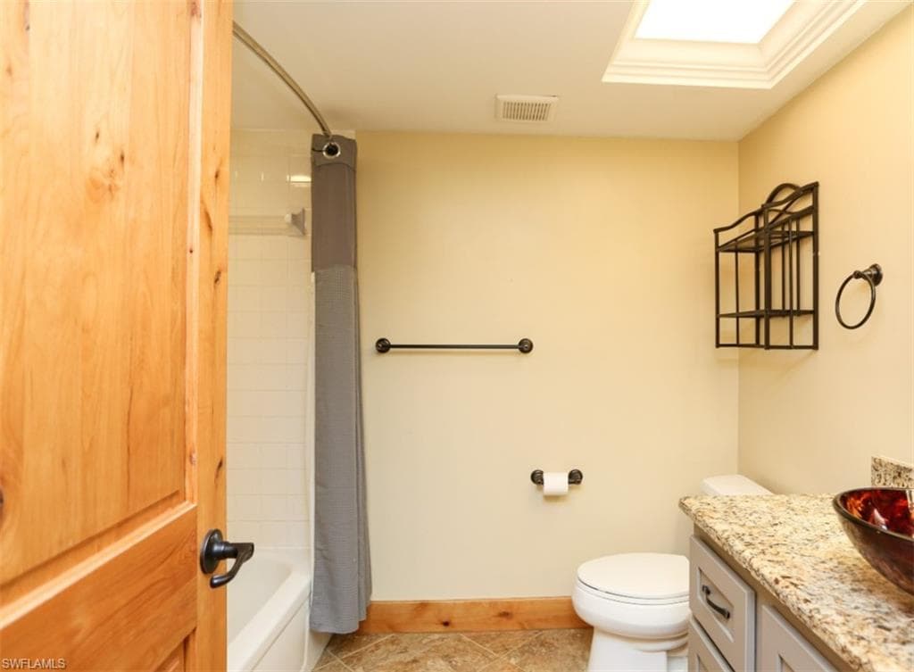 1782 Imperial Golf Course Blvd C-104, Naples, FL 34110-31