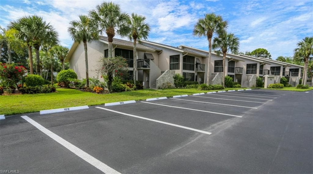 1782 Imperial Golf Course Blvd C-104, Naples, FL 34110-44