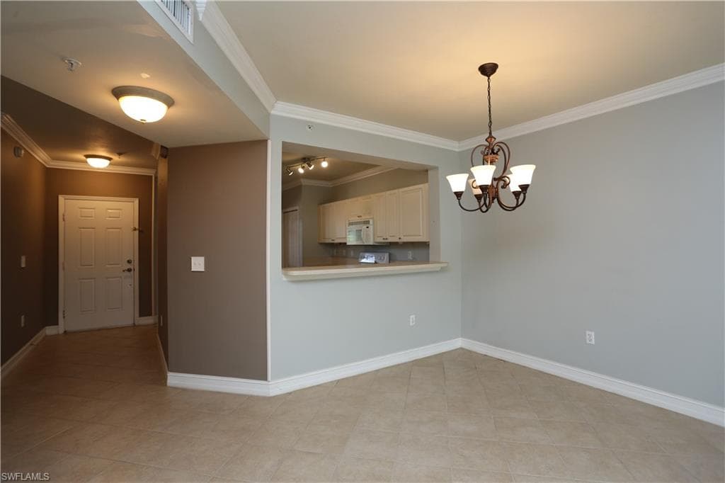 7811 Regal Heron Cir 4-204, Naples, FL 34104-10