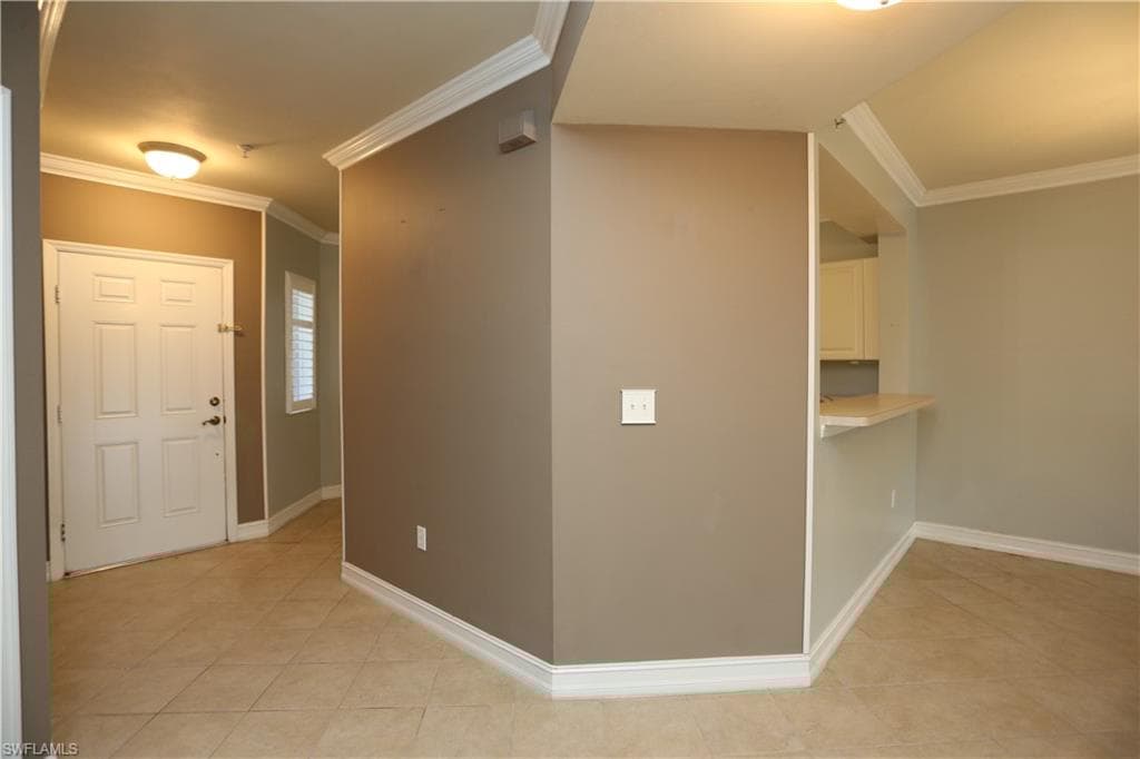 7811 Regal Heron Cir 4-204, Naples, FL 34104-12