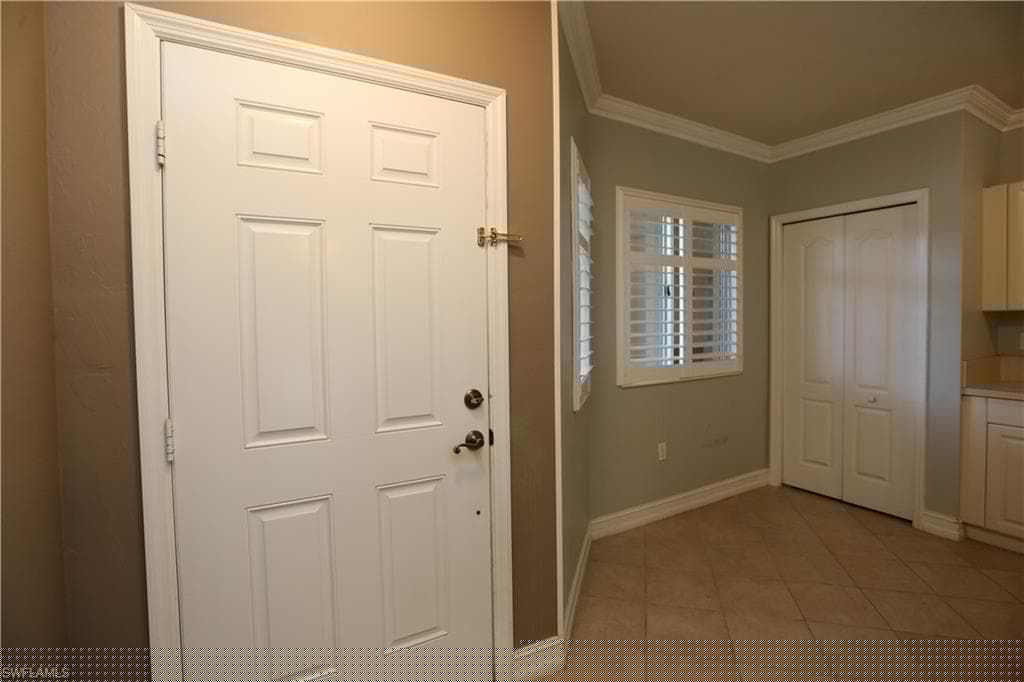 7811 Regal Heron Cir 4-204, Naples, FL 34104-13