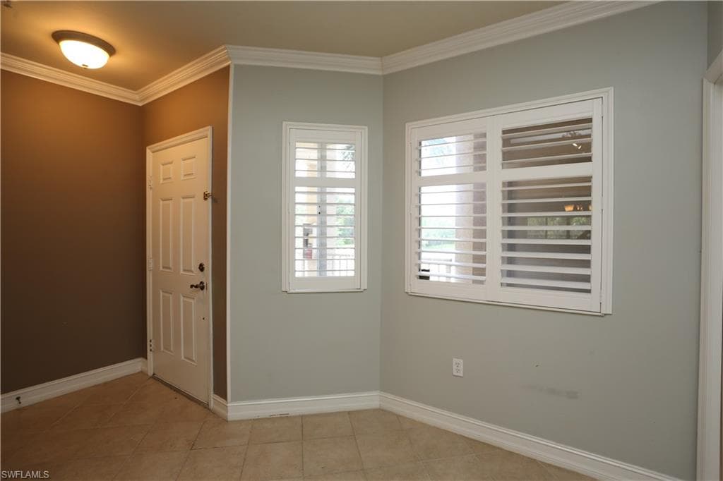 7811 Regal Heron Cir 4-204, Naples, FL 34104-19