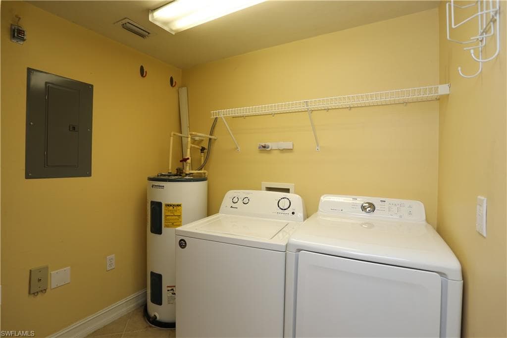 7811 Regal Heron Cir 4-204, Naples, FL 34104-32