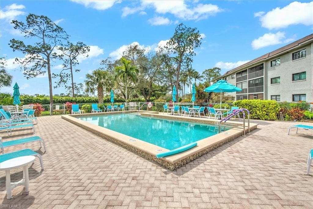 5773 Gage Ln B-101, Naples, FL 34113-27