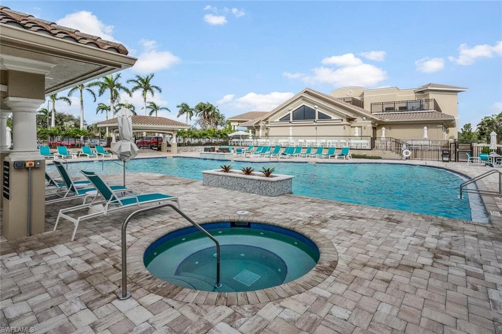 8610 Cedar Hammock Cir 1224, Naples, FL 34112-24