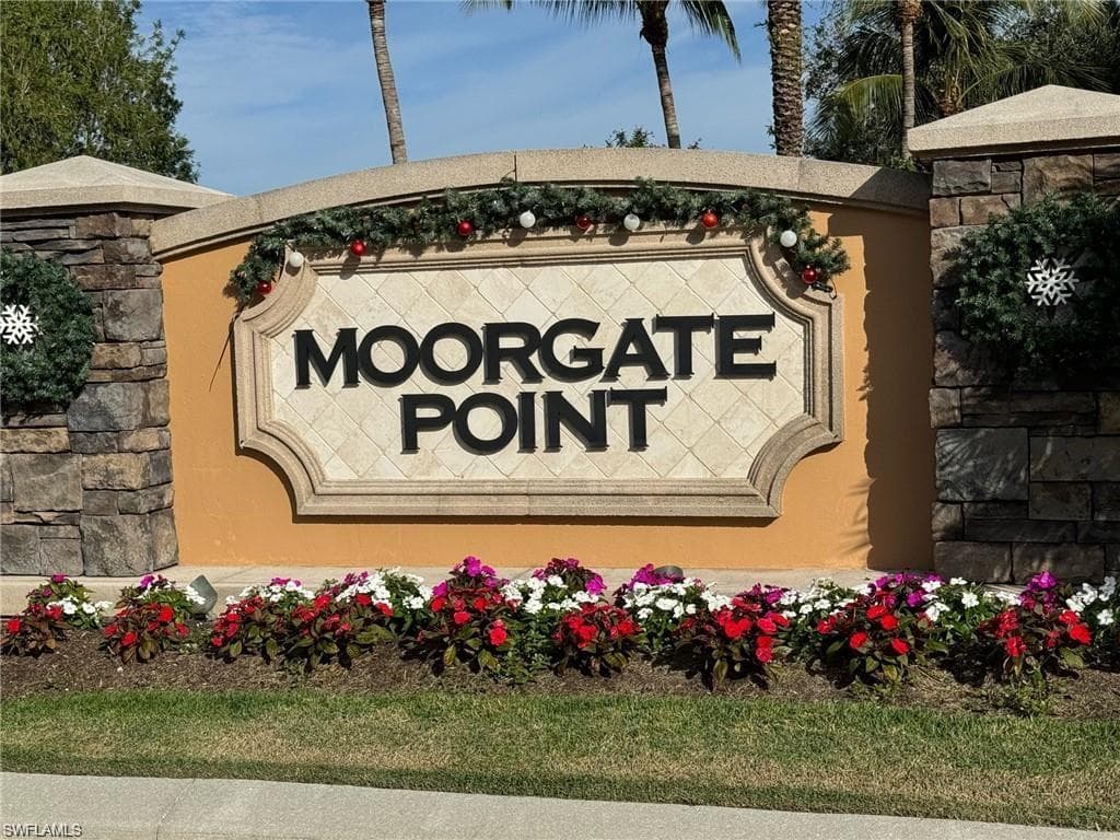 7393 Moorgate Point Way, Naples, FL 34113-42