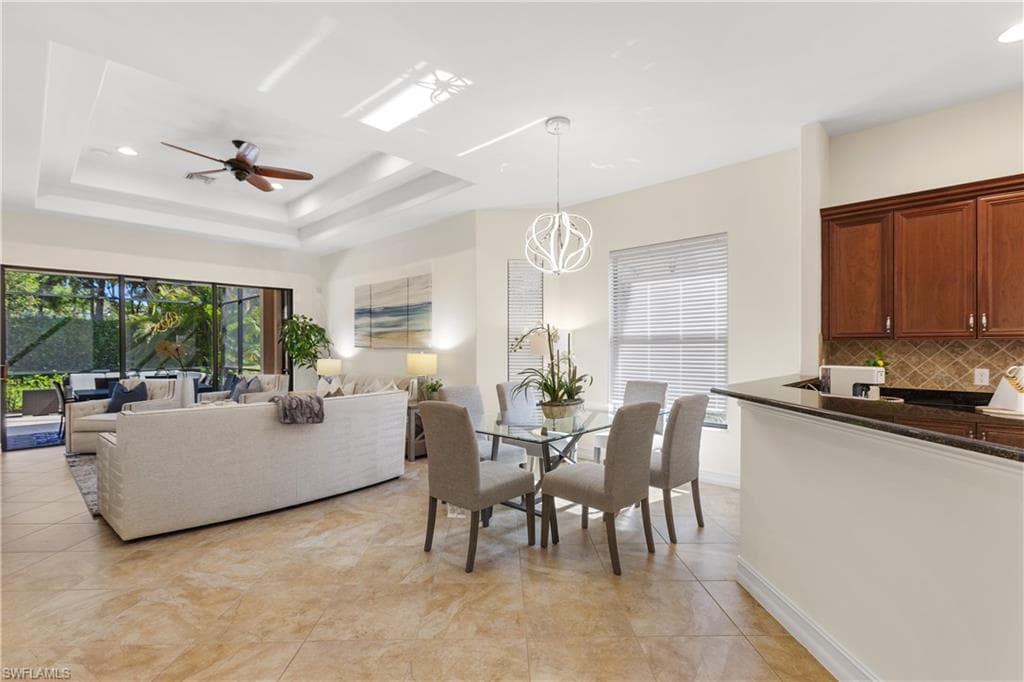 7393 Moorgate Point Way, Naples, FL 34113-6