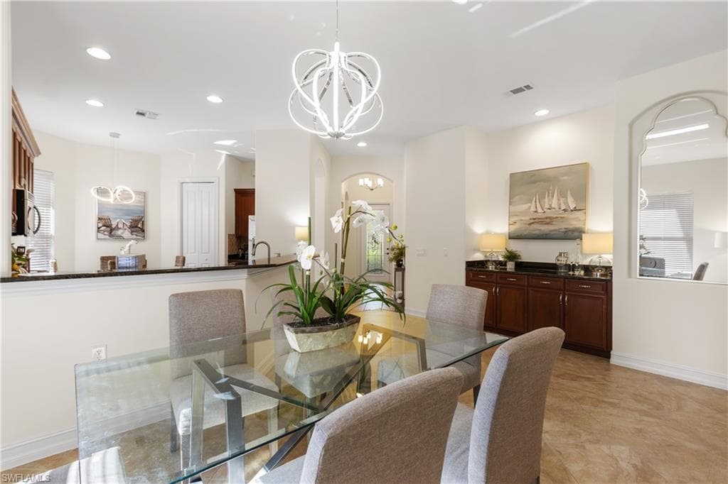 7393 Moorgate Point Way, Naples, FL 34113-7