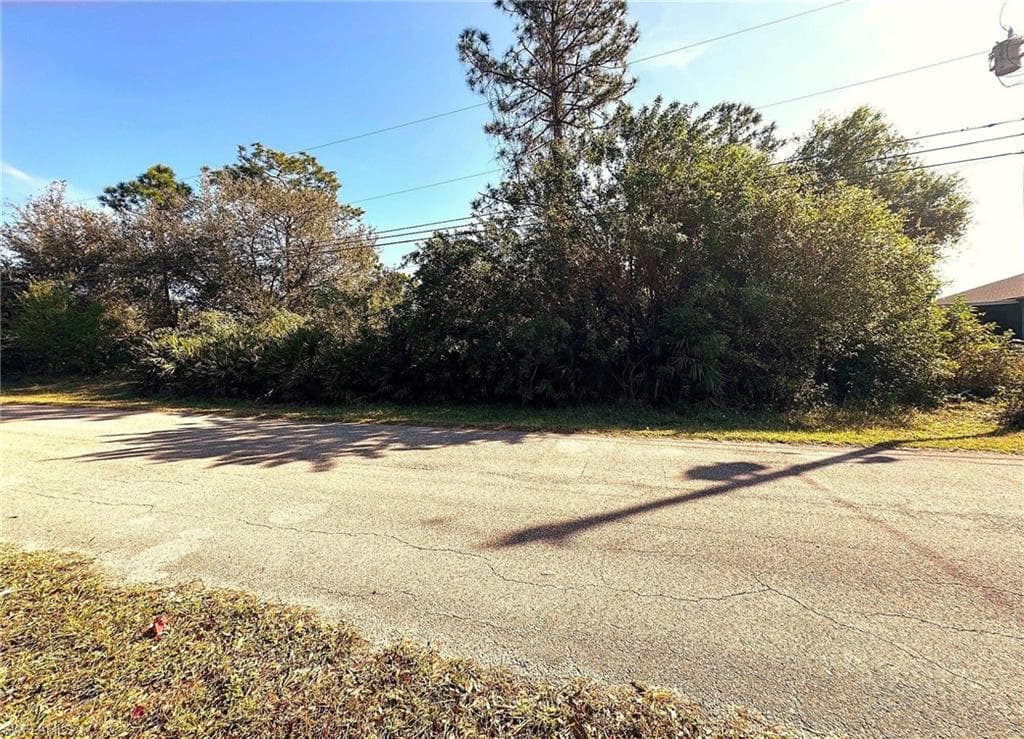 502 Truman Ave, Lehigh Acres, FL 33972-7