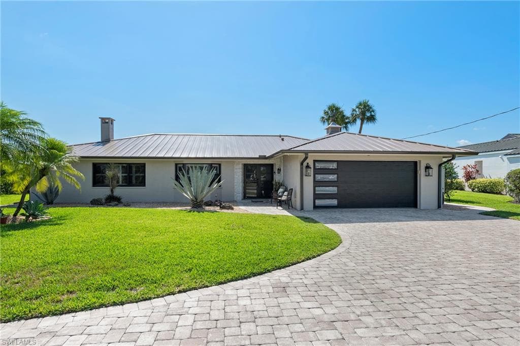 13396 Island Rd, Fort Myers, FL 33905-2