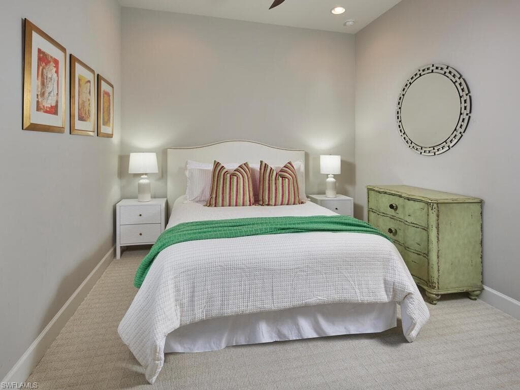 9110 Trivoli Ter, Naples, FL 34119-18
