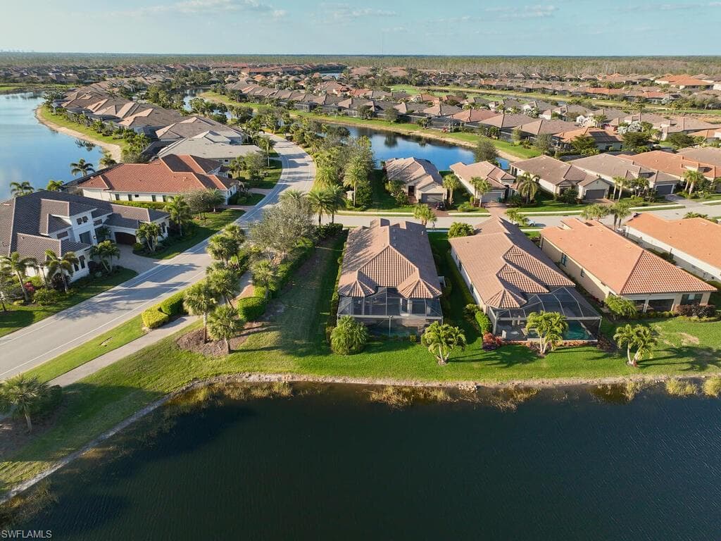 9110 Trivoli Ter, Naples, FL 34119-26