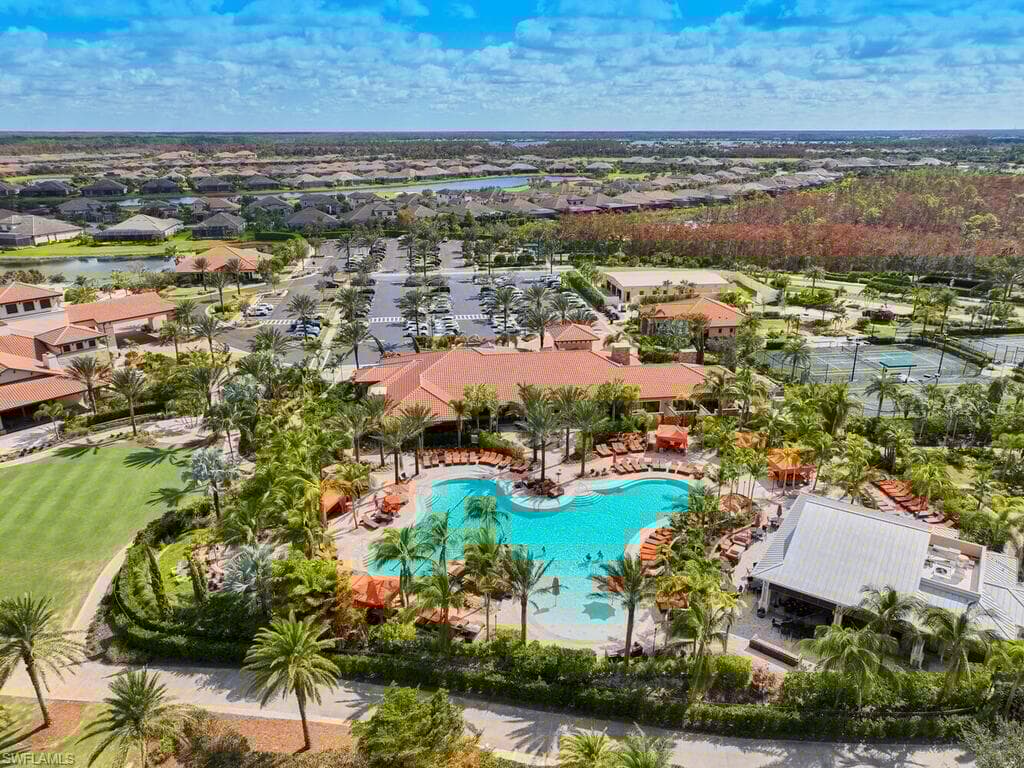 9110 Trivoli Ter, Naples, FL 34119-36