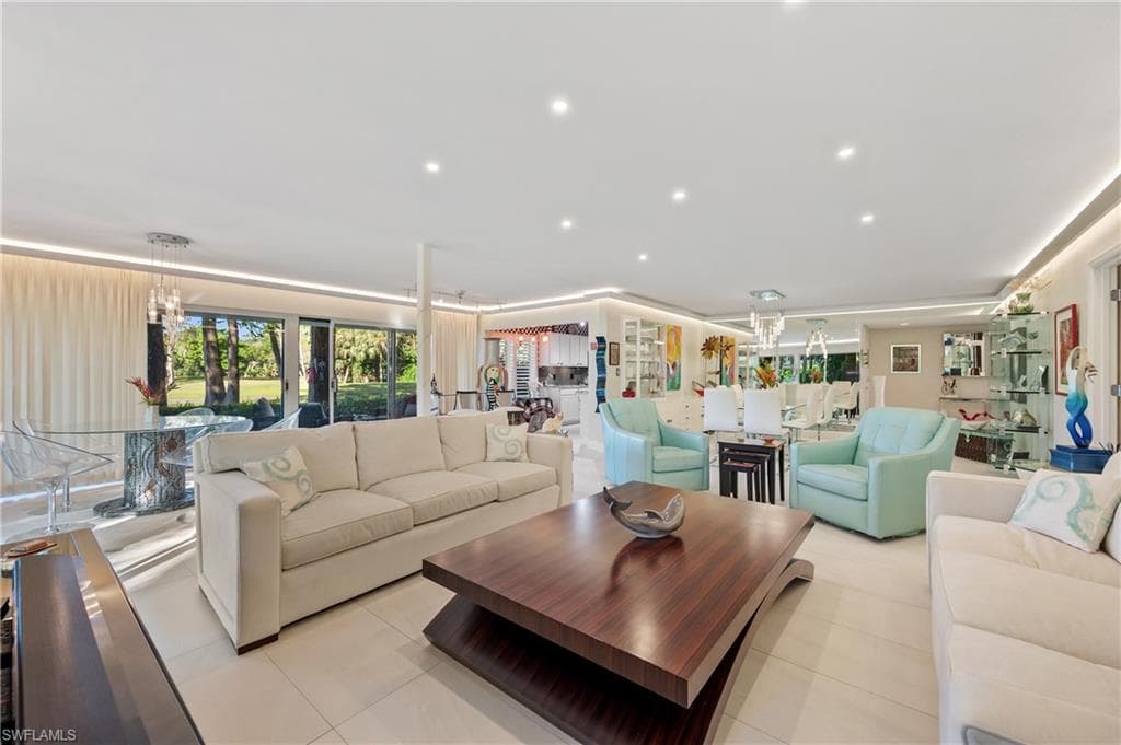 104 Wilderness Dr J-138, Naples, FL 34105-4