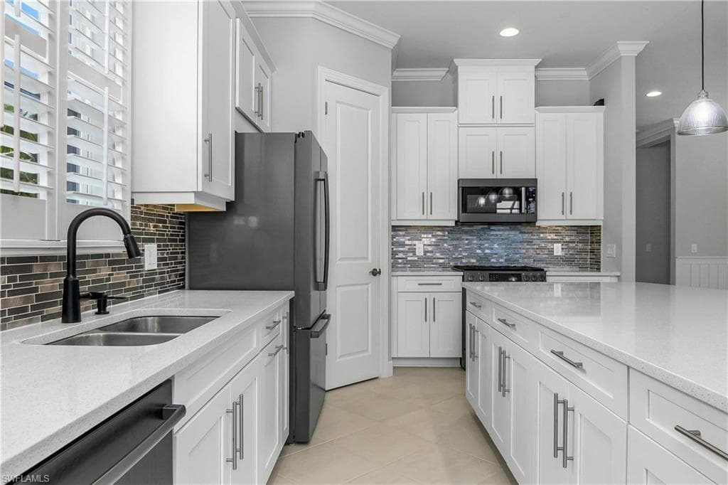 19728 Estero Pointe Ln, Fort Myers, FL 33908-17