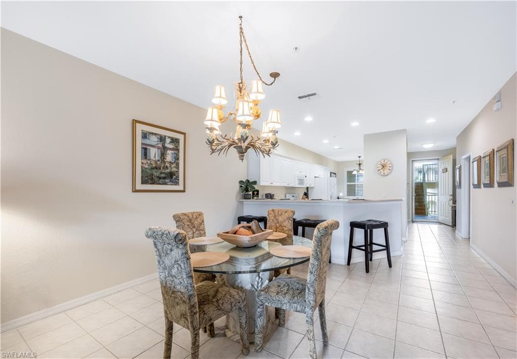 4864 Hampshire Ct 106, Naples, FL 34112-11