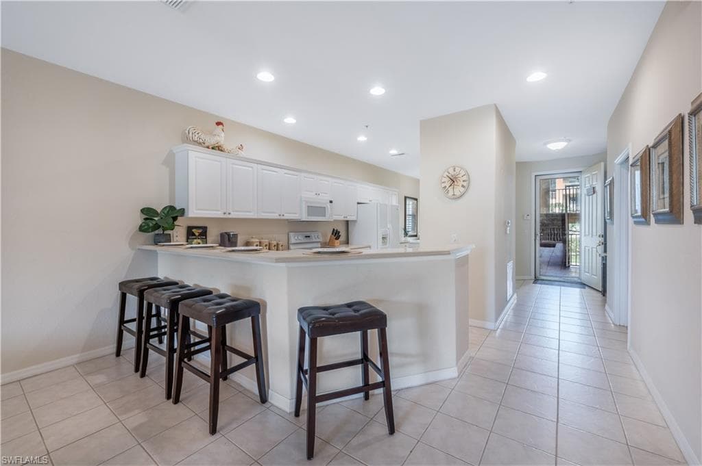4864 Hampshire Ct 106, Naples, FL 34112-12