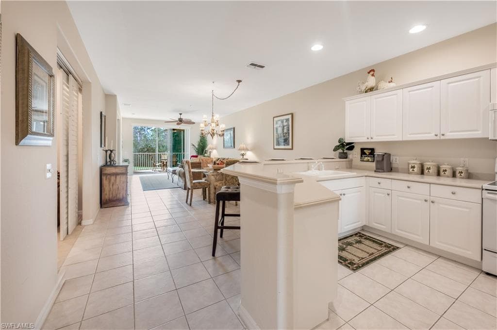 4864 Hampshire Ct 106, Naples, FL 34112-13