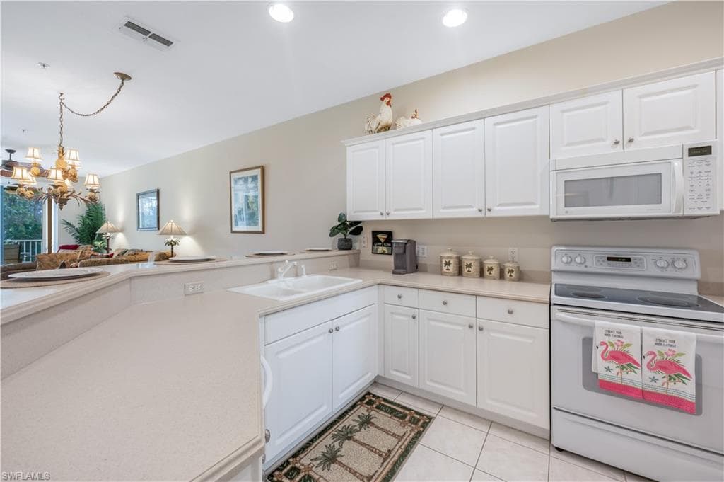 4864 Hampshire Ct 106, Naples, FL 34112-14