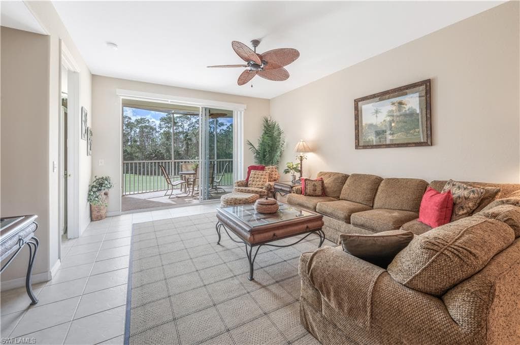 4864 Hampshire Ct 106, Naples, FL 34112-5