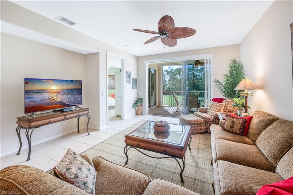 4864 Hampshire Ct 106, Naples, FL 34112-6