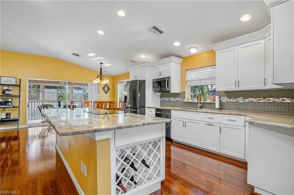 7749 Victoria Cove Ct, Fort Myers, FL 33908-5