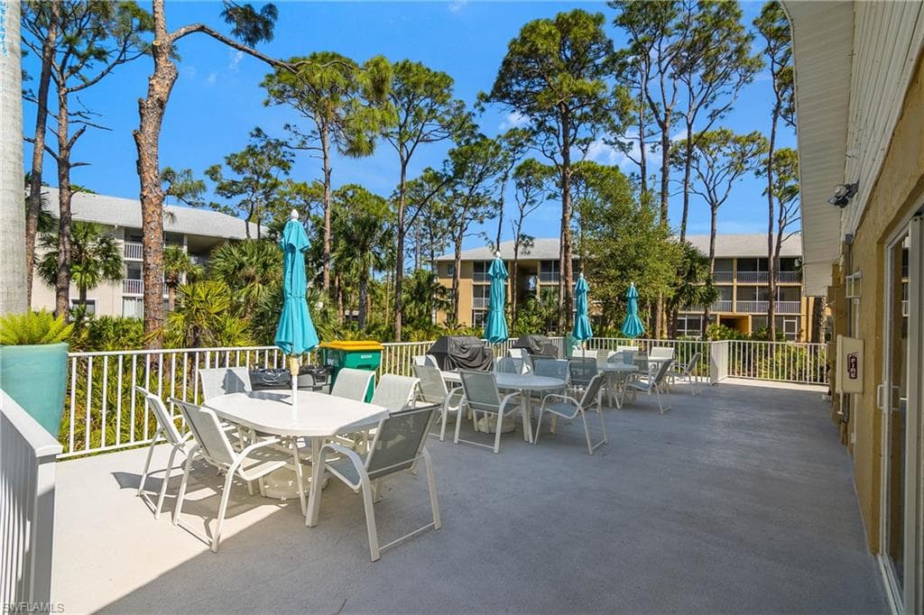 3012 Sandpiper Bay Cir D301, Naples, FL 34112-4