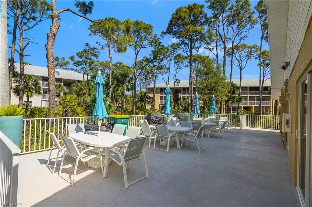 3012 Sandpiper Bay Cir D301, Naples, FL 34112-5