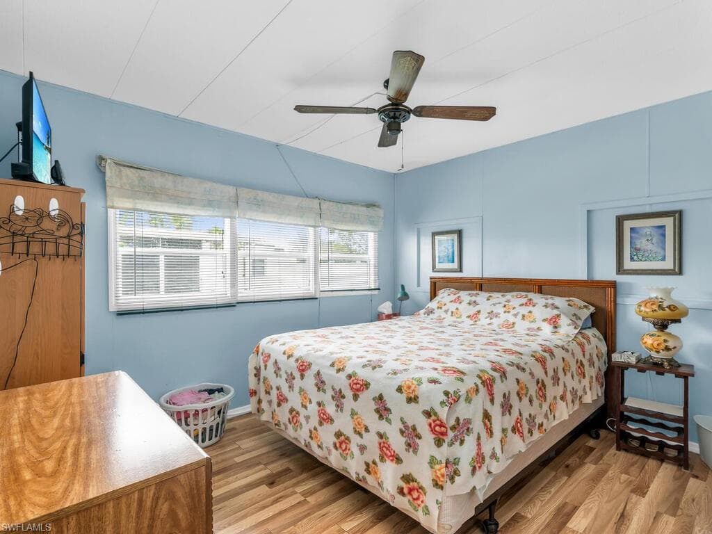 35 Cimmaron Trl 100, Naples, FL 34113-14