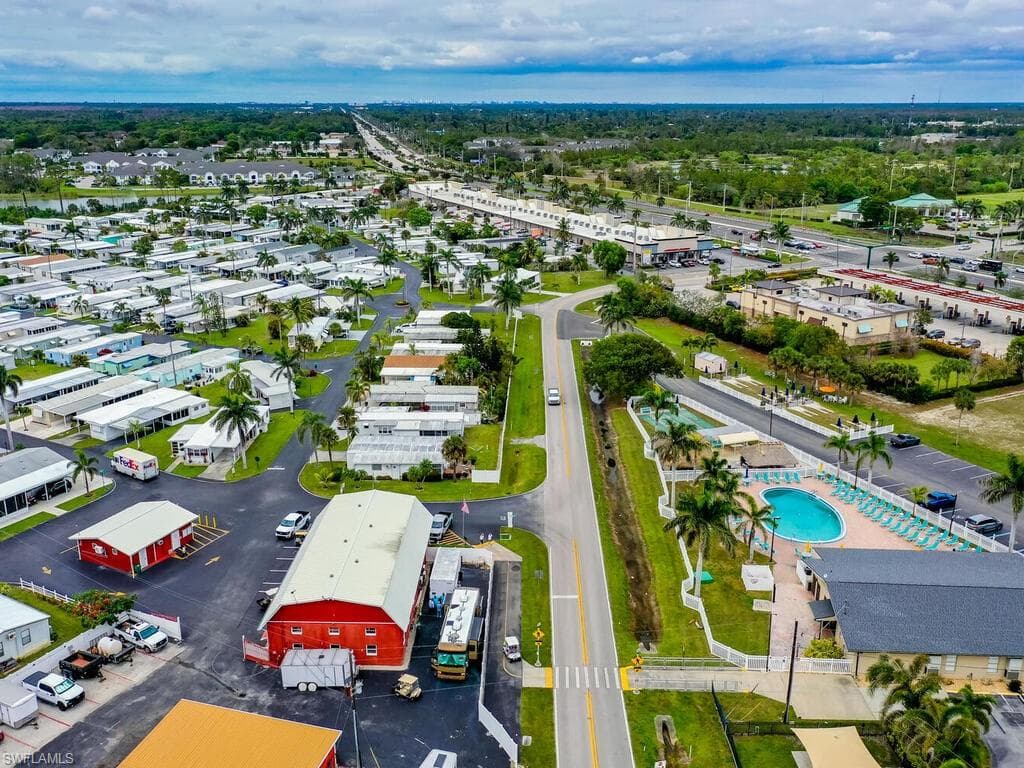 35 Cimmaron Trl 100, Naples, FL 34113-22