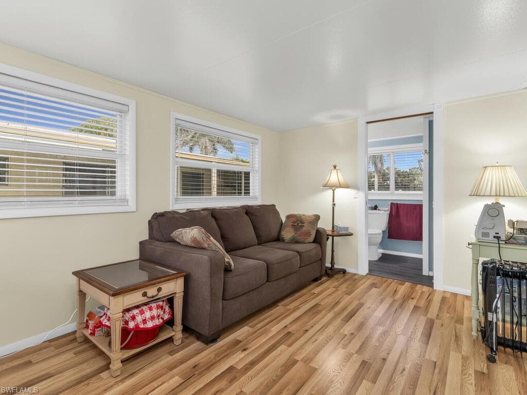 35 Cimmaron Trl 100, Naples, FL 34113-5