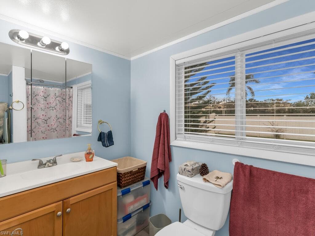 35 Cimmaron Trl 100, Naples, FL 34113-6