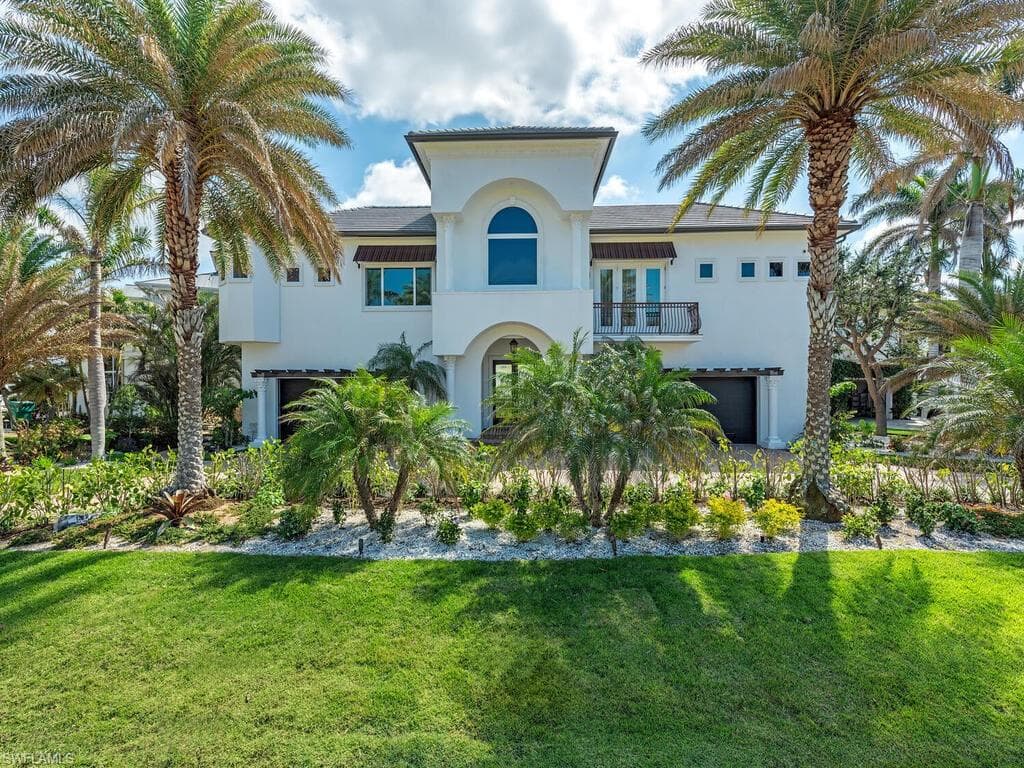 140 Conners Ave, Naples, FL 34108-2
