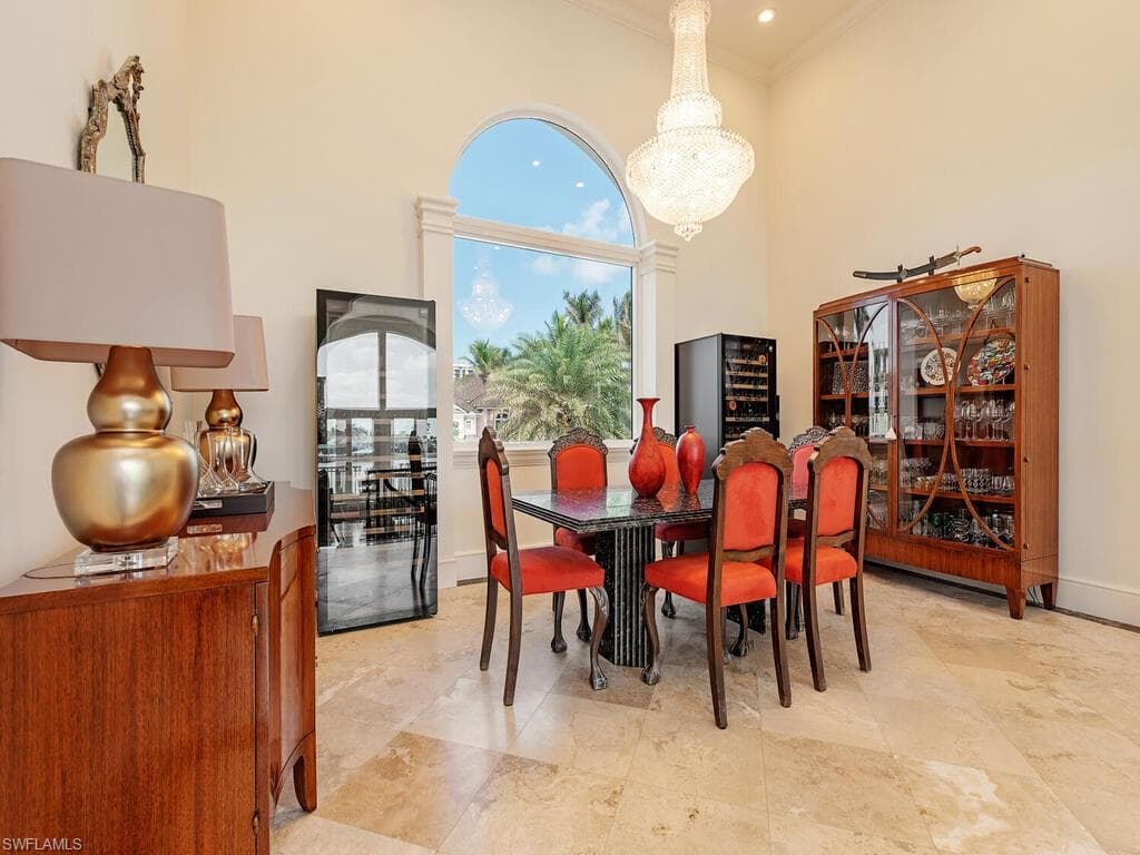 140 Conners Ave, Naples, FL 34108-5