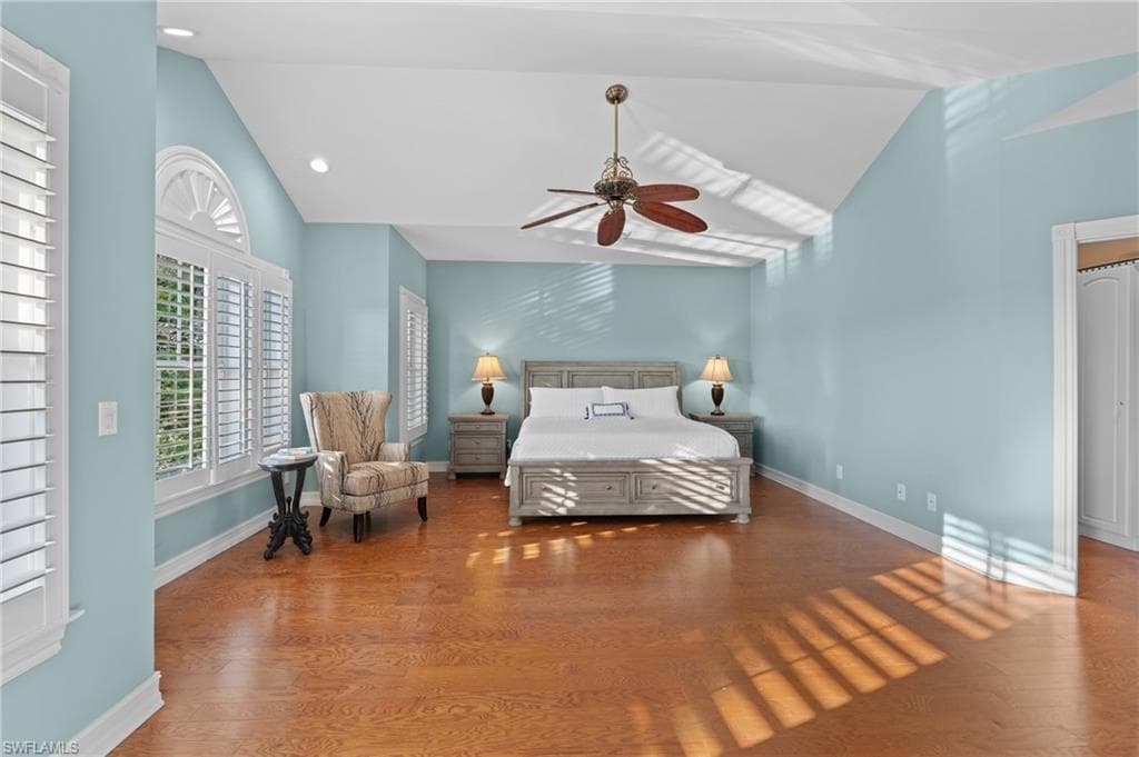 1495 Gordon River Ln, Naples, FL 34104-19